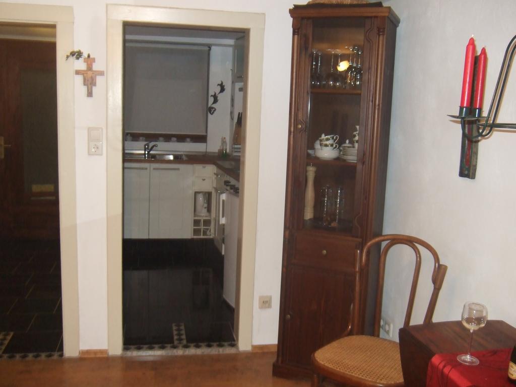 Kleines Winzerhauschen Villa Bremm Room photo