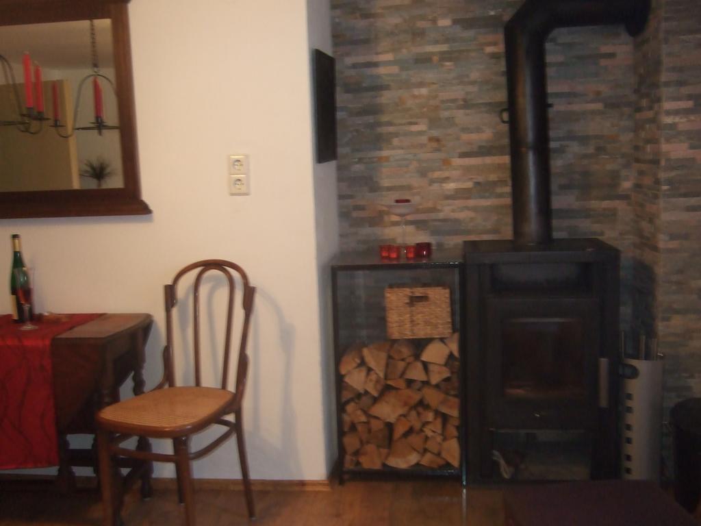 Kleines Winzerhauschen Villa Bremm Room photo